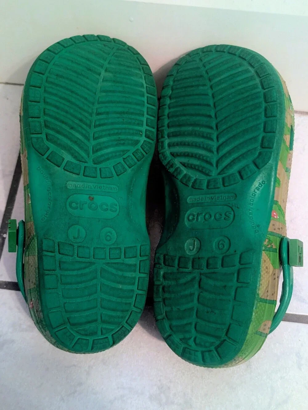 Minecraft Crocs Size J6